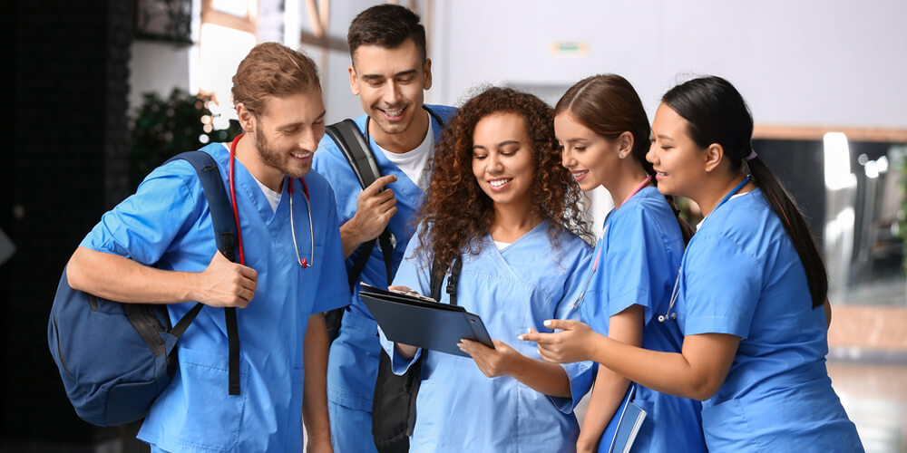 Empowering 5 Key Roles of Registered Nurse (RN)s: Positive Impact in Healthcare